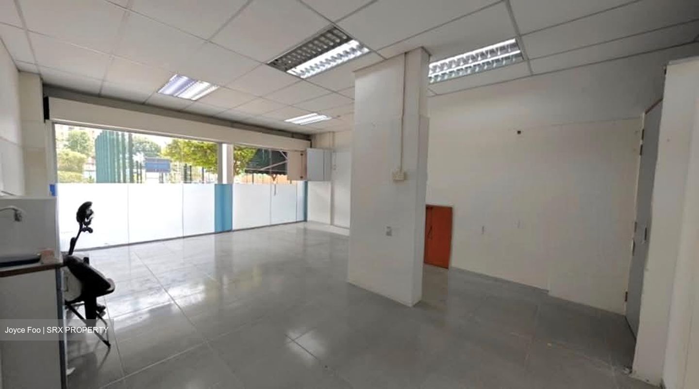Sin Ming Garden (D20), Shop House #560755281